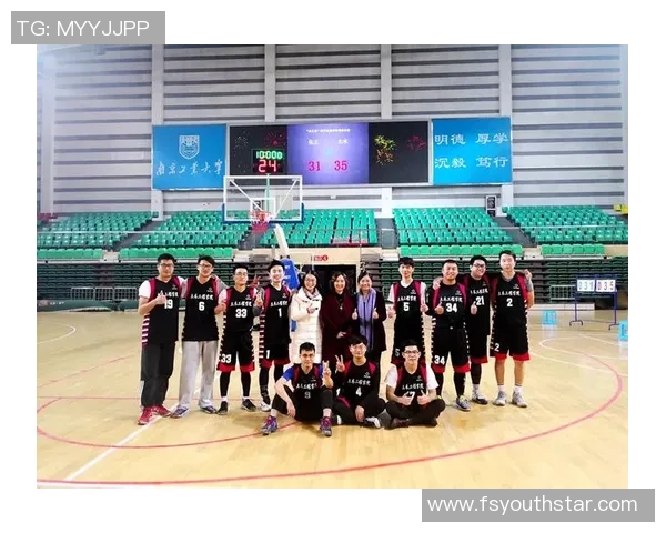 南京篮球队团队协作深度解析与其他球队的对比分析